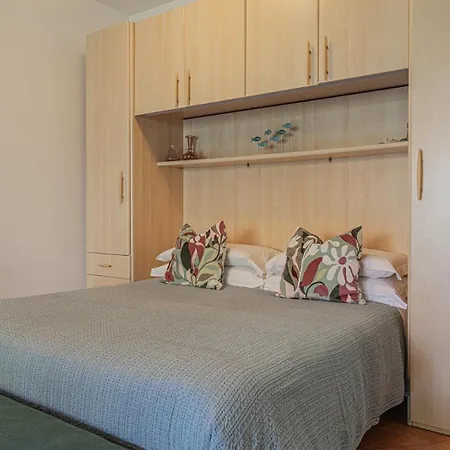 & Apartment